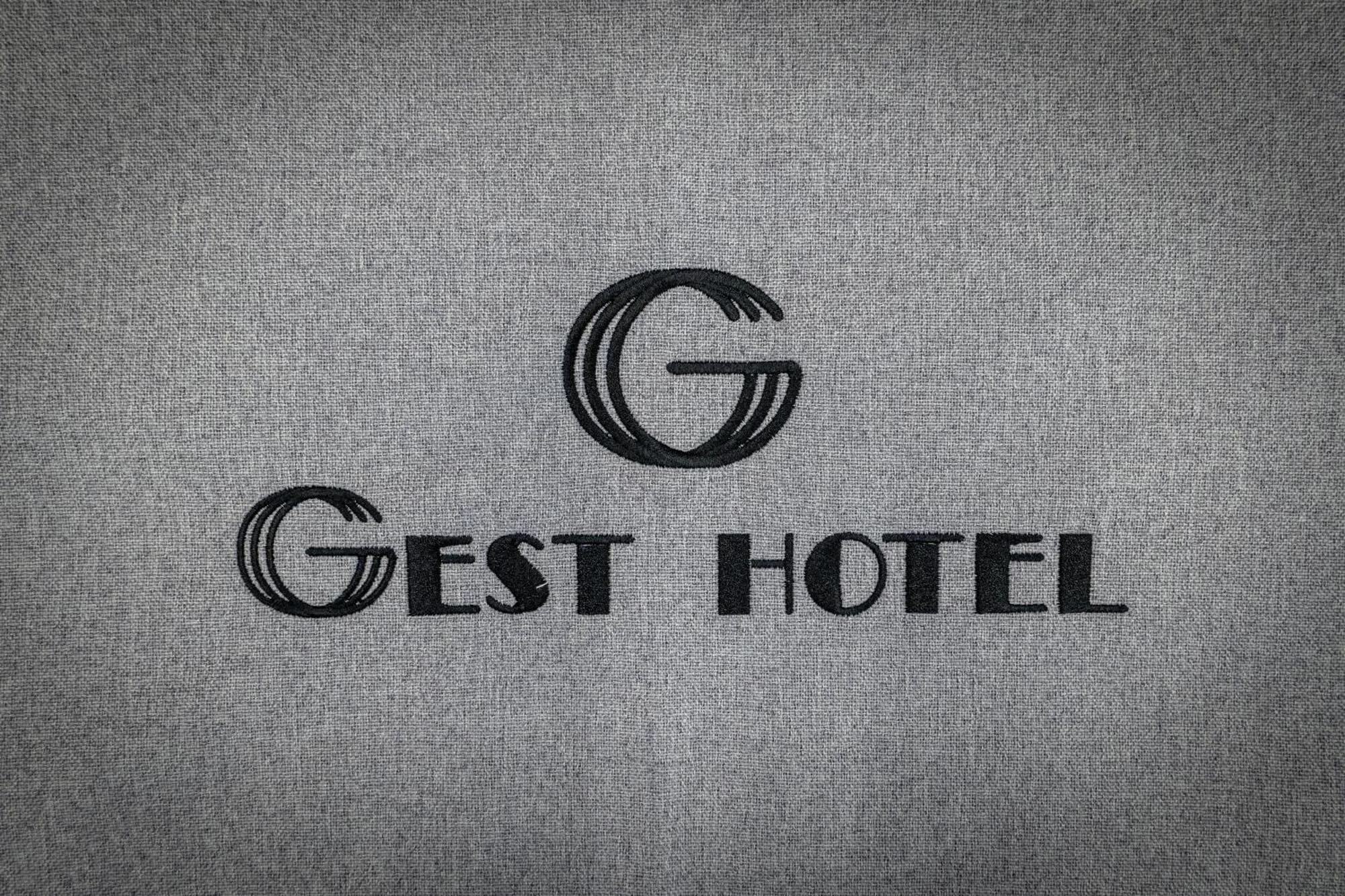 Gest Hotel Radhimë Exterior foto